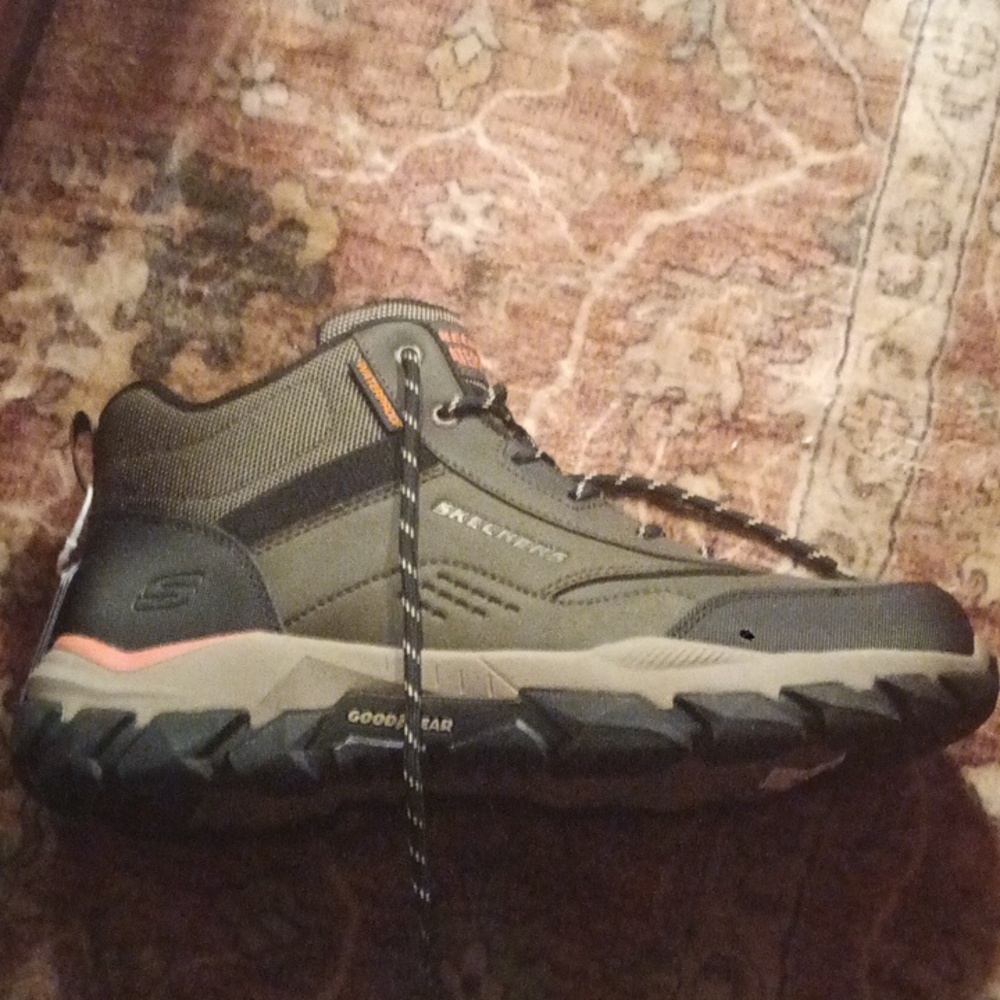 Unique Skechers Men's Boots  - Olive,Orange and Black